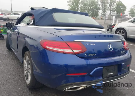 2020 Mercedes-Benz C 300 4Matic z USA, uszkodzony, nr VIN WDDWK8EB0LF951514